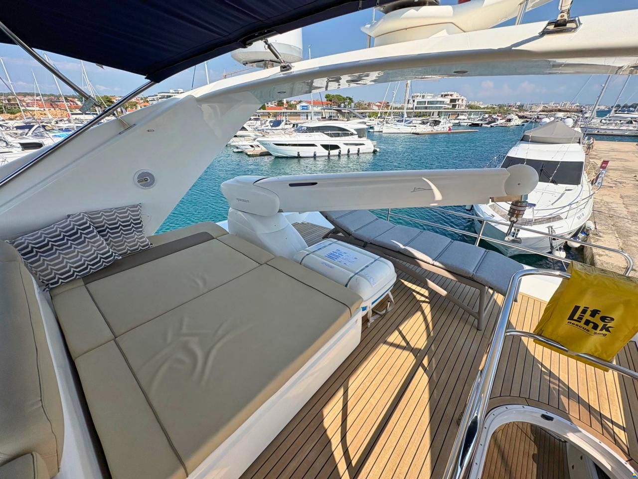 Princess 21M