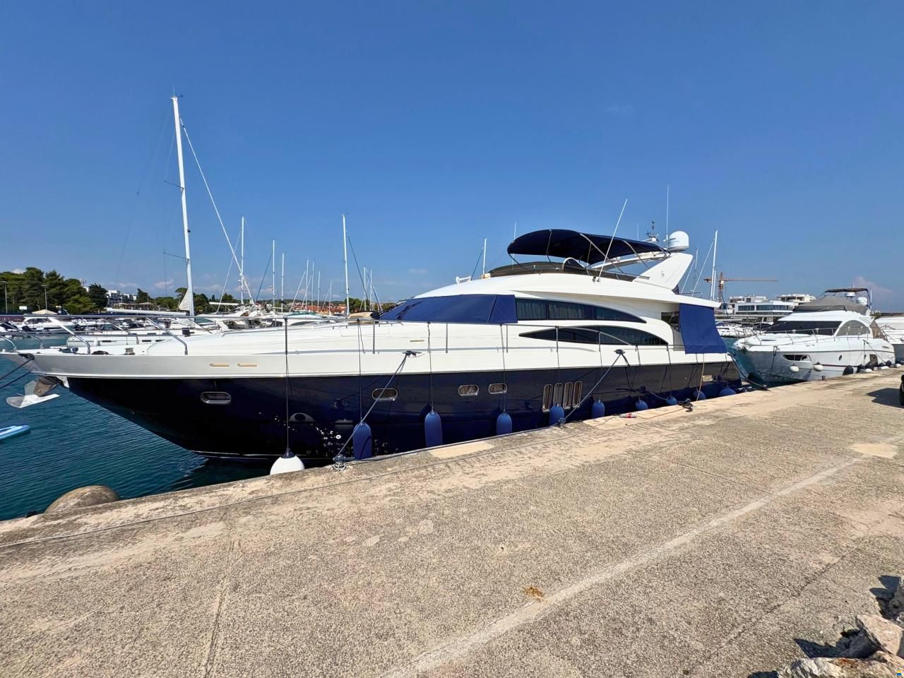Princess 21M