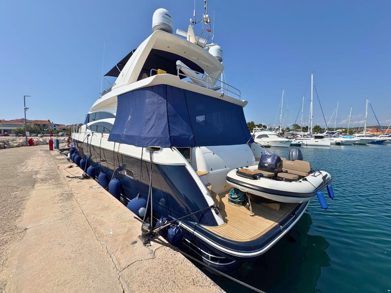 Princess 21M