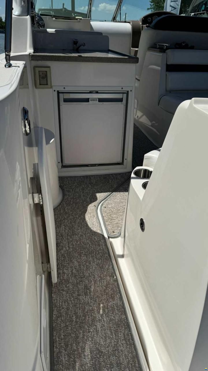 Rinker 280
