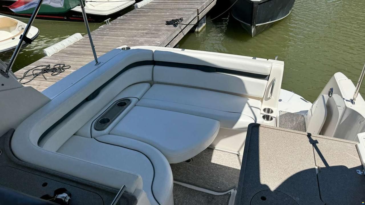 Rinker 280
