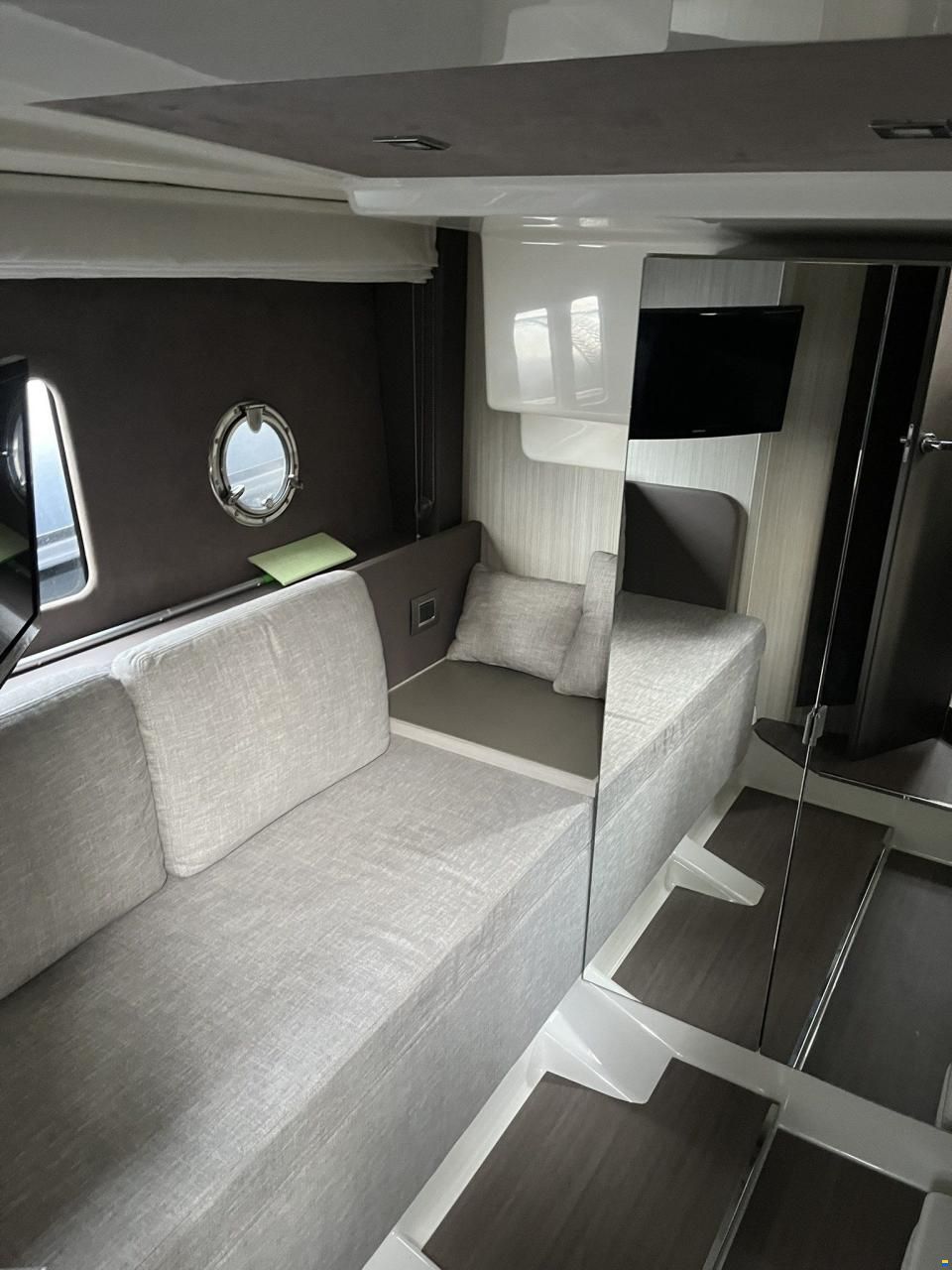 Cranchi M44 HT