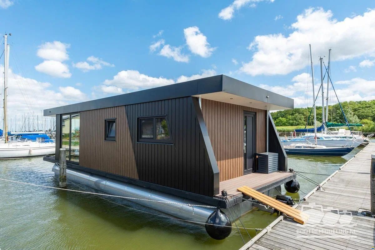 SL Houseboat Marina Den Oever