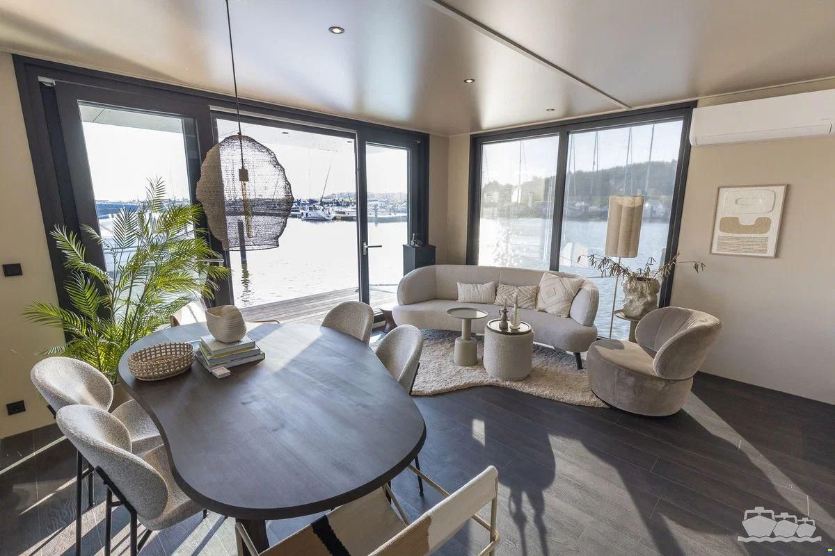 SL Houseboat Marina Den Oever