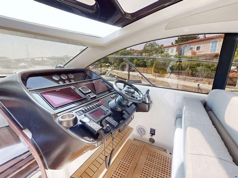Sunseeker Portofino 48