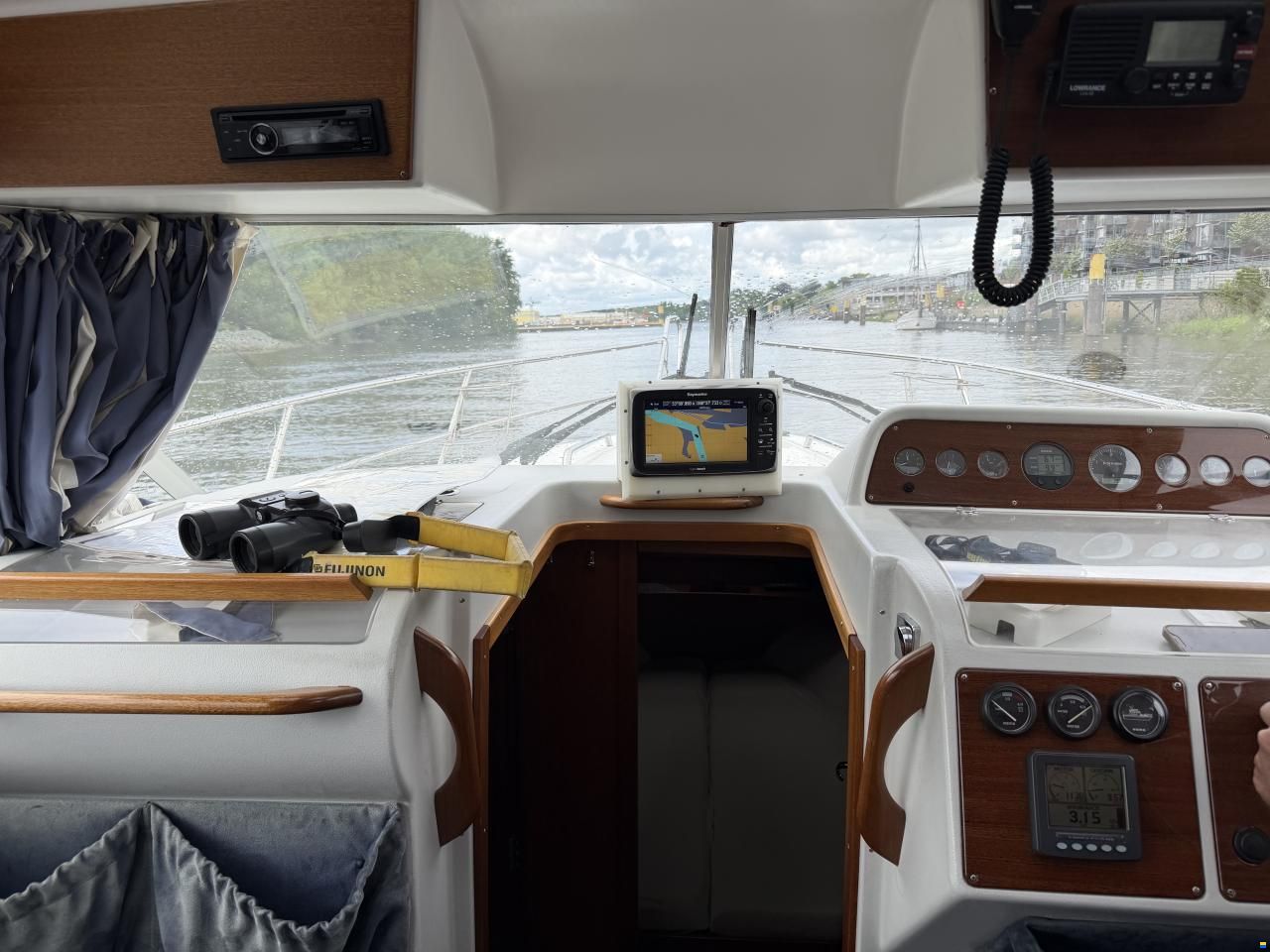Nimbus 320 Coupe