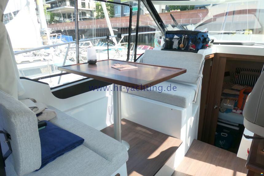 Jeanneau Merry Fisher 895