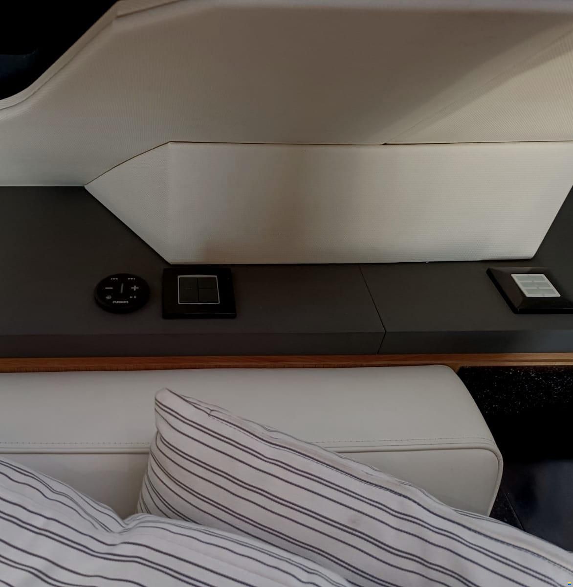 Privil&egrave;ge PRIVILEGE 640
