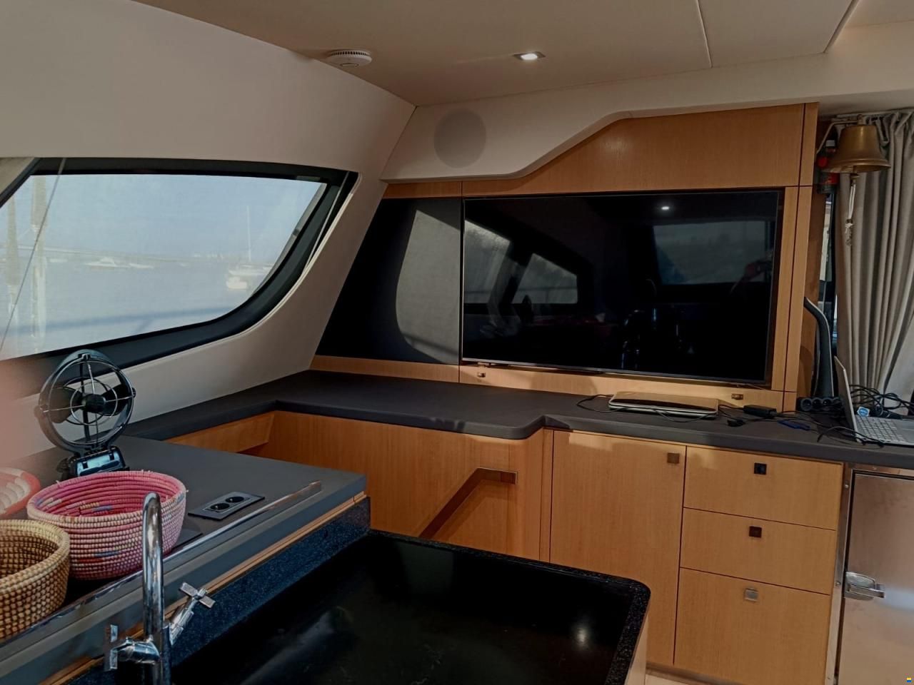 Privil&egrave;ge PRIVILEGE 640