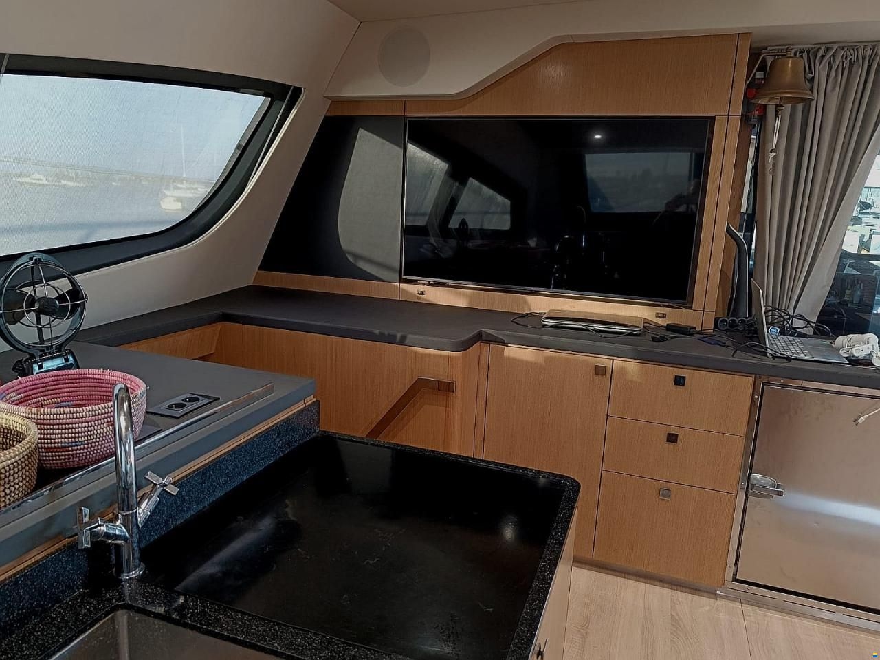 Privil&egrave;ge PRIVILEGE 640