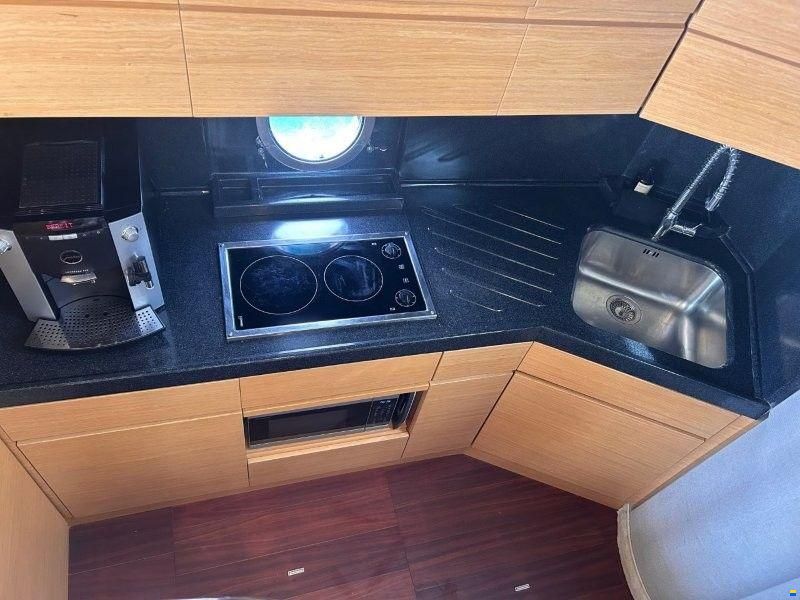 Azimut 43