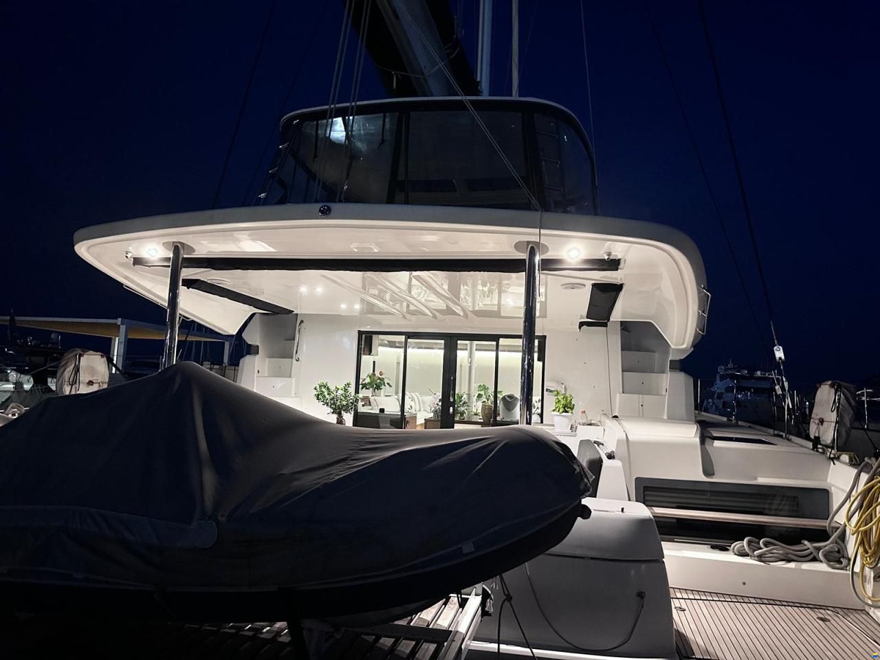 Lagoon 50