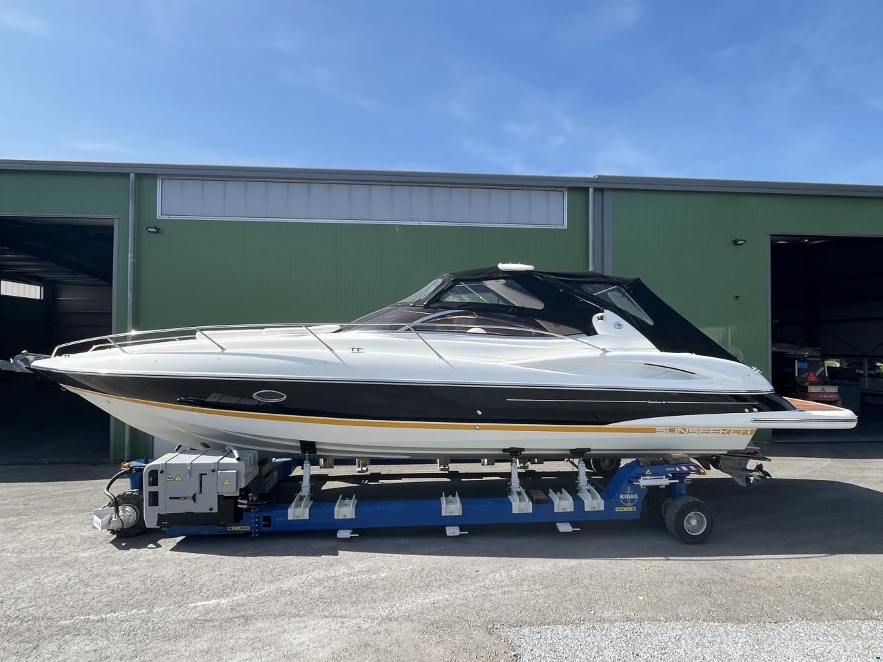 Sunseeker Superhawk 40