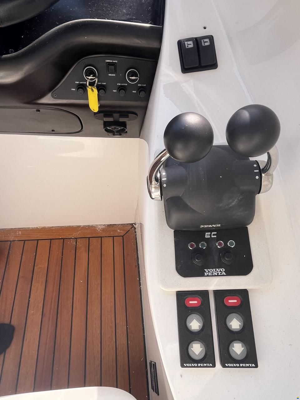 Sunseeker Superhawk 40