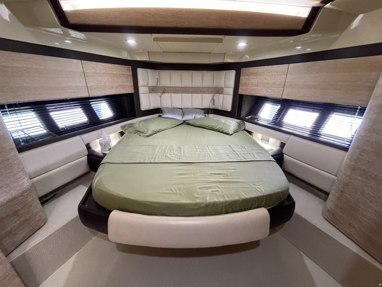 Azimut 64 Flybridge