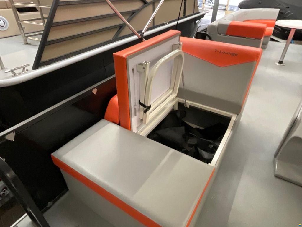Funcruiser Pontoon 650 - NIEUW