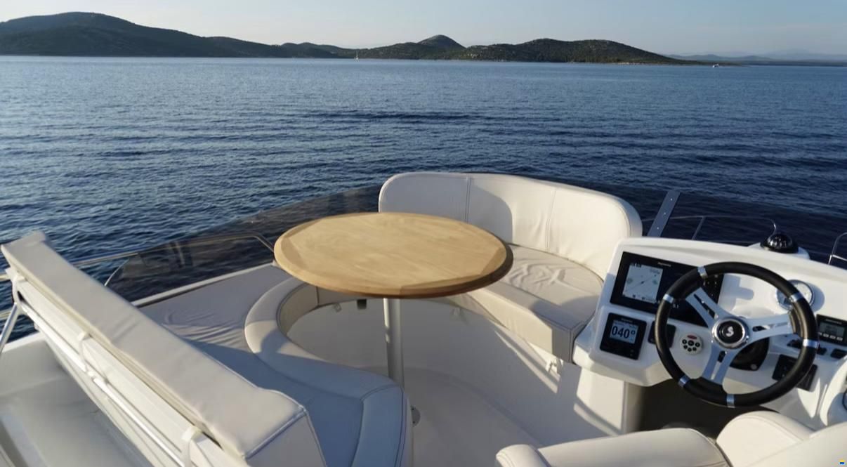 Beneteau Antares 36 Fly