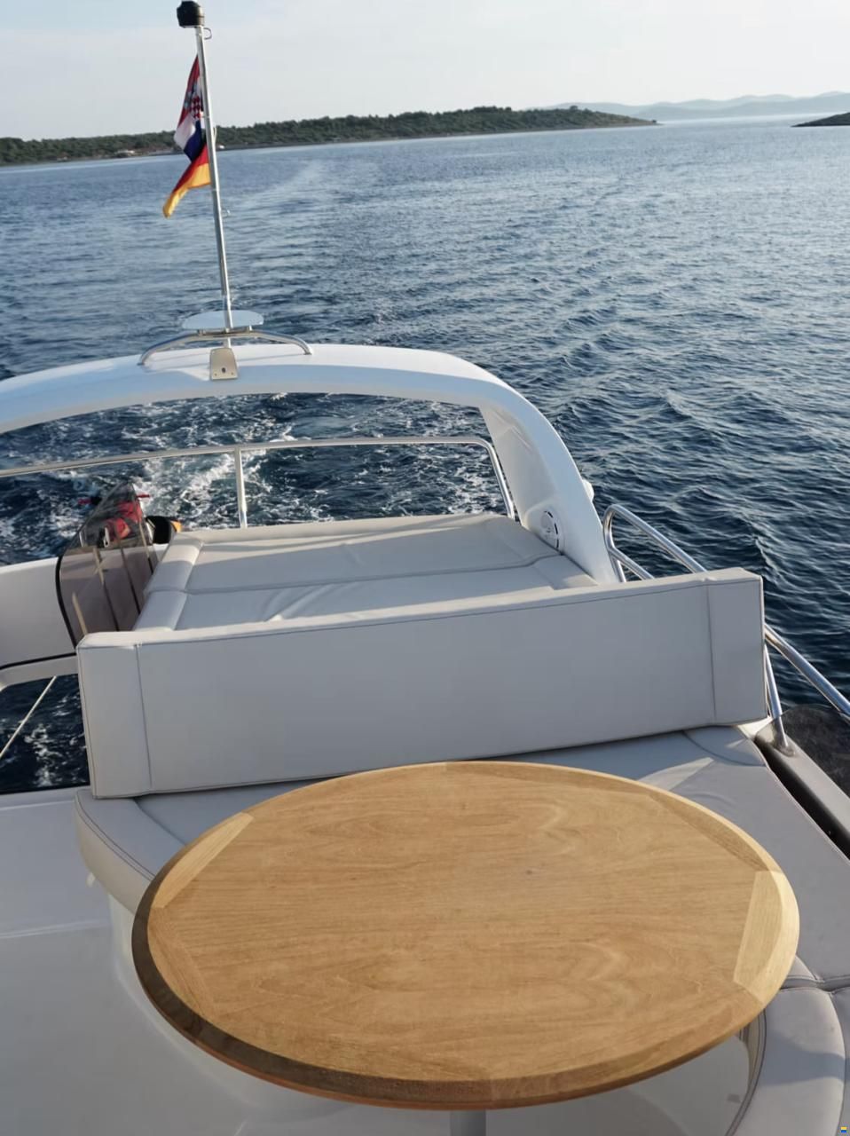 Beneteau Antares 36 Fly