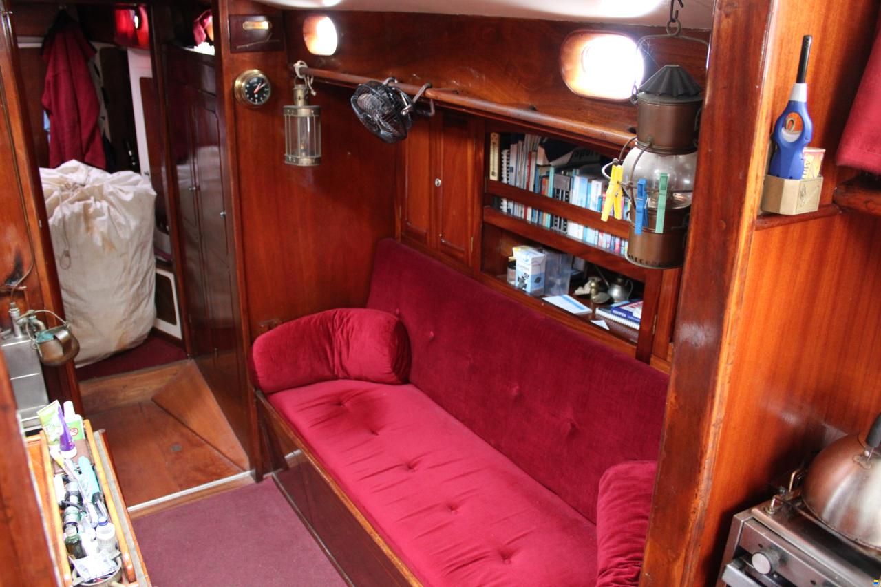 Baron van Ho&euml;vell-One Off Ketch