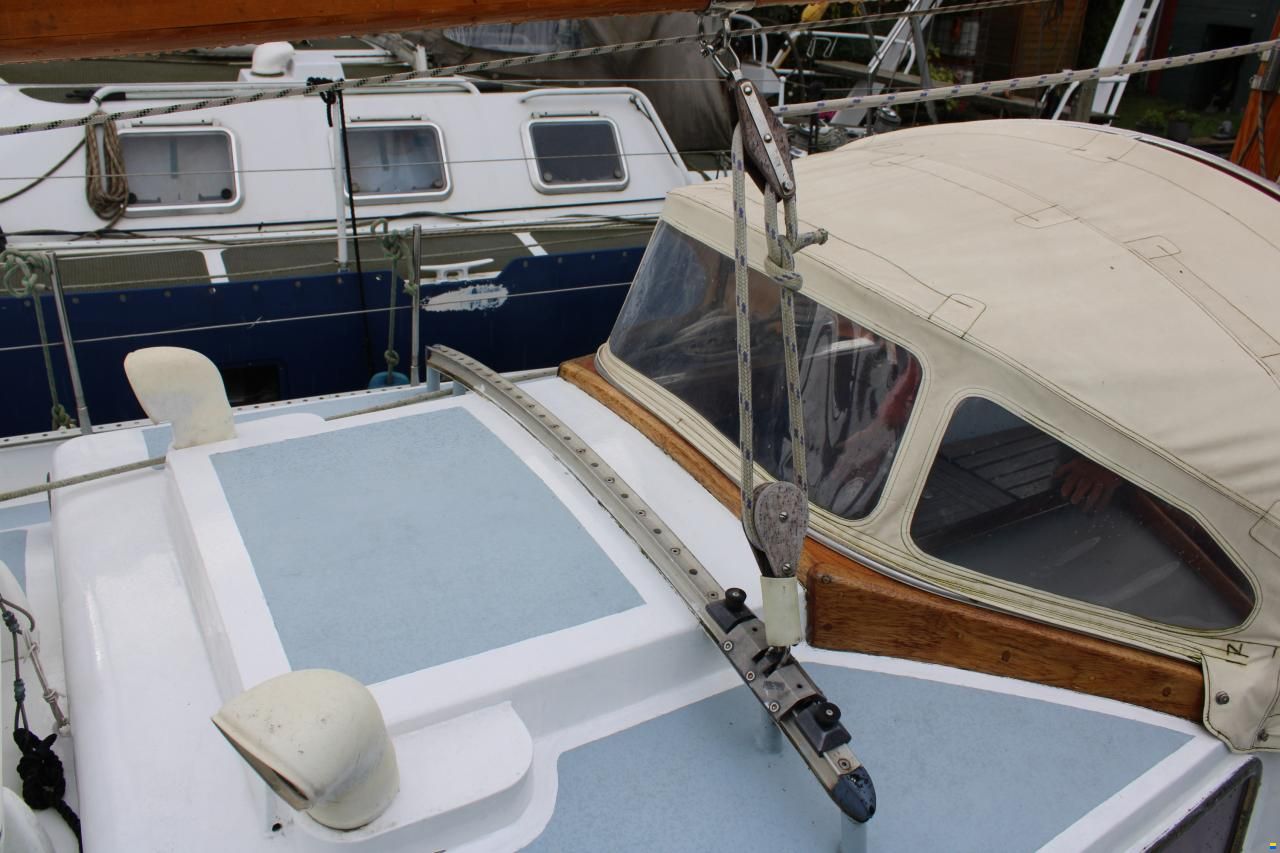 Baron van Ho&euml;vell-One Off Ketch