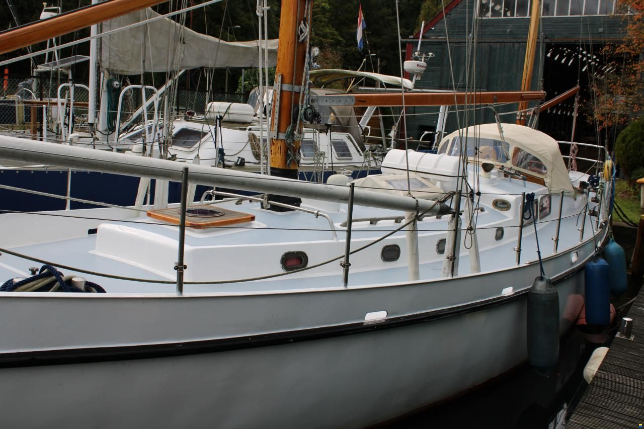 Baron van Ho&euml;vell-One Off Ketch