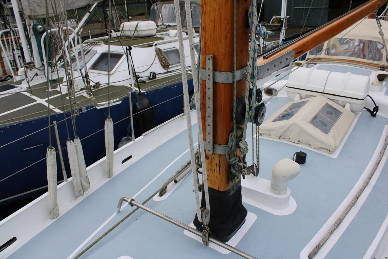 Baron van Ho&euml;vell-One Off Ketch