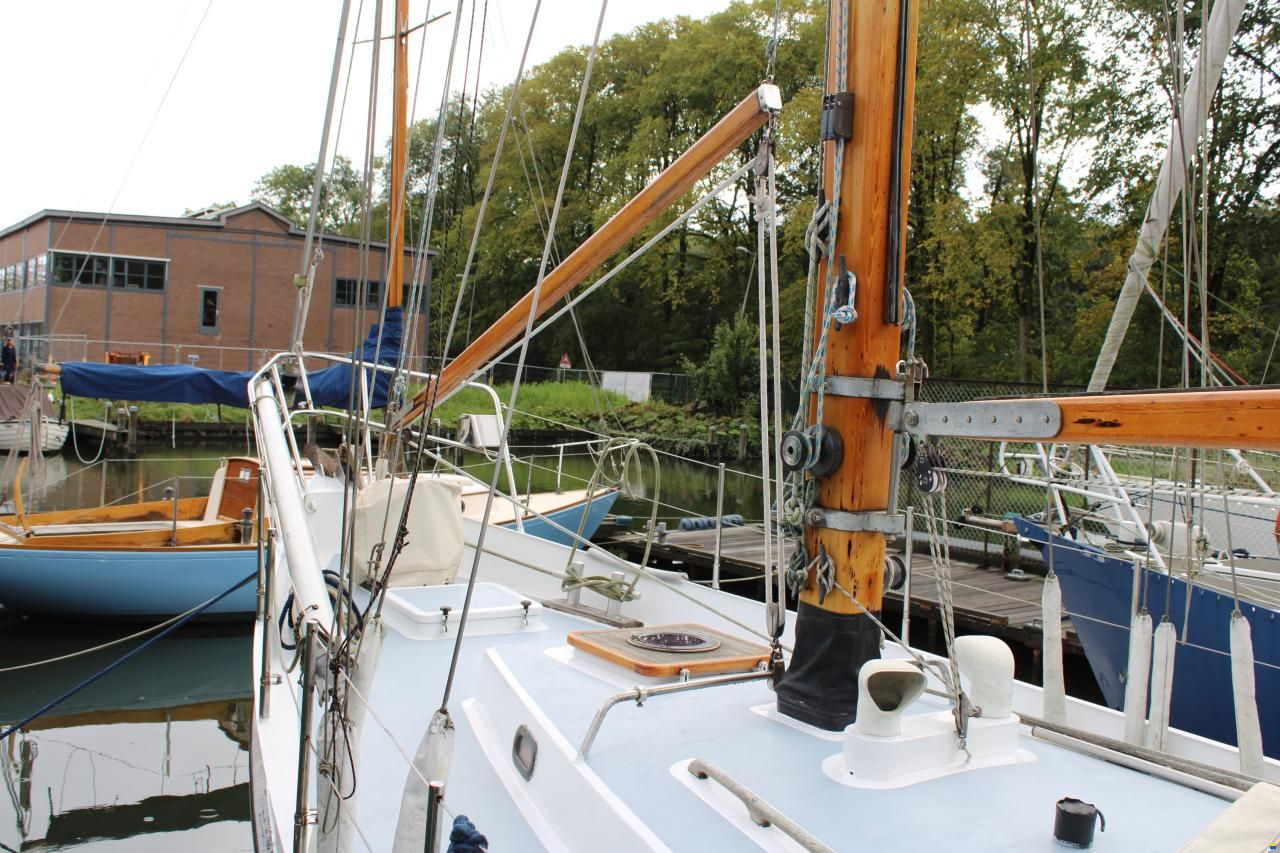 Baron van Ho&euml;vell-One Off Ketch