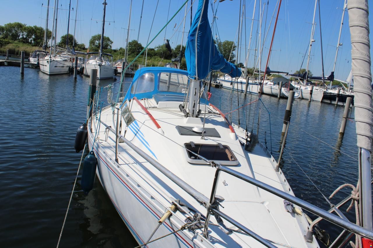 Beneteau 30.5 First