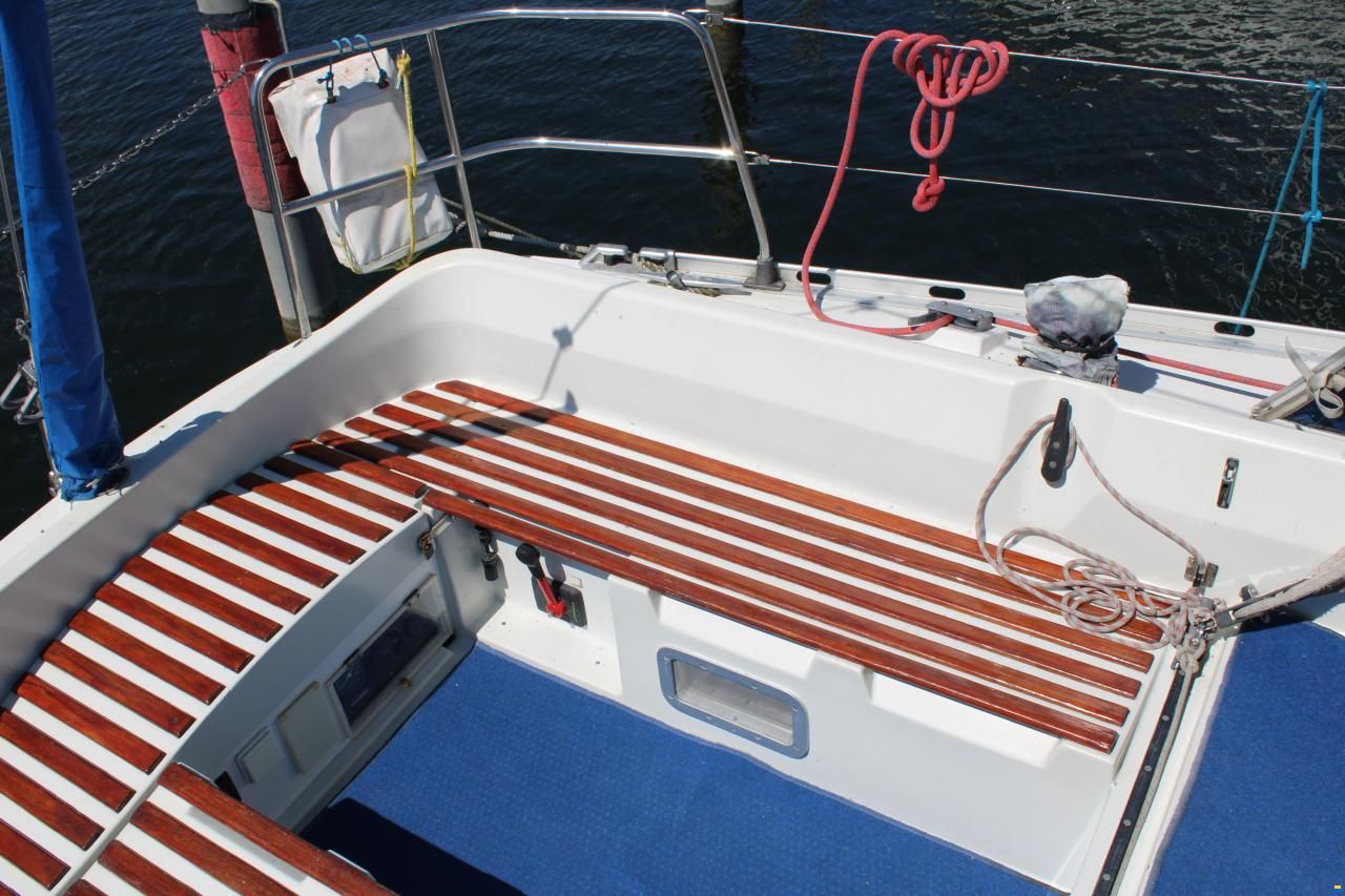Beneteau 30.5 First