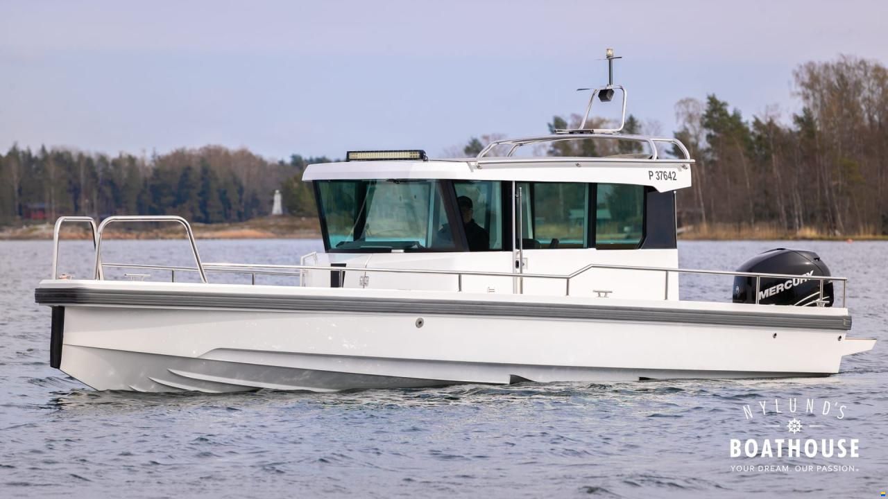 Axopar 28 Cabin
