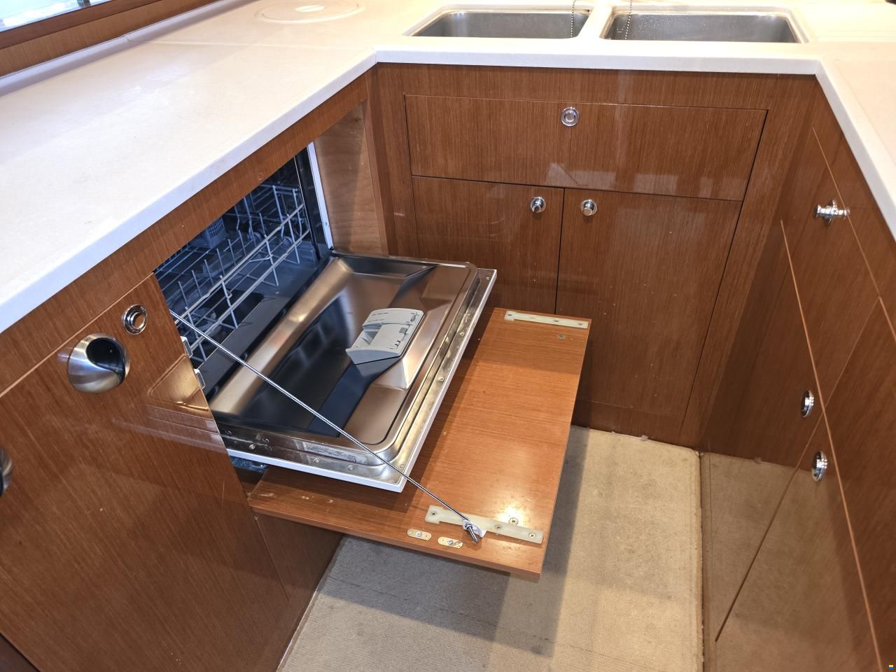 Beneteau Swift Trawler 52