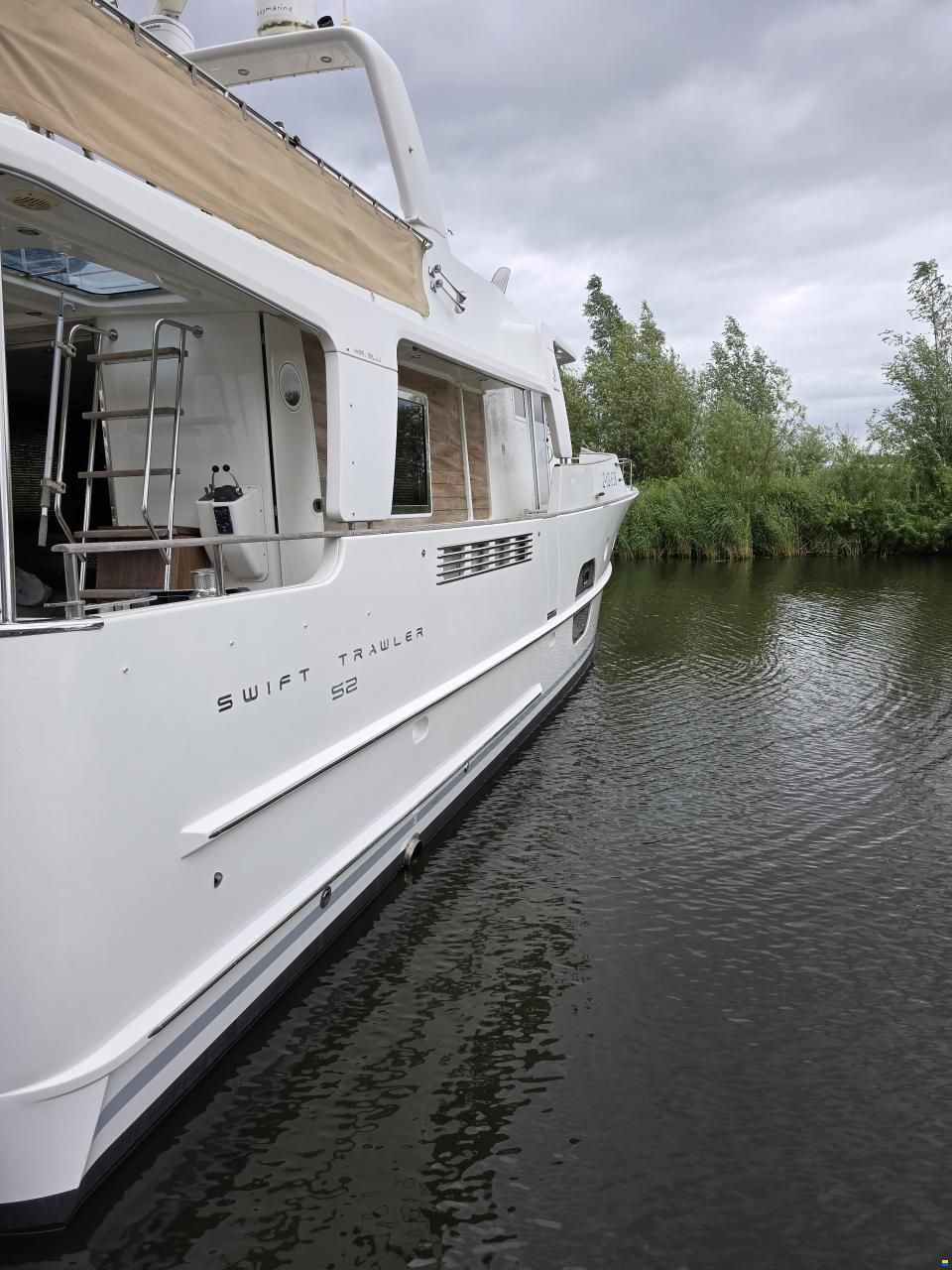 Beneteau Swift Trawler 52