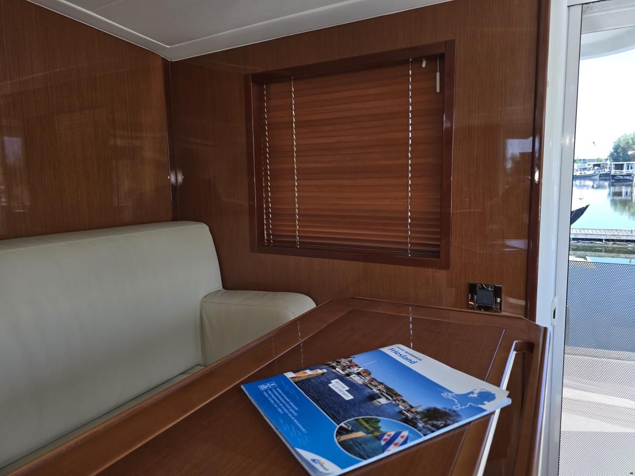 Beneteau Swift Trawler 52