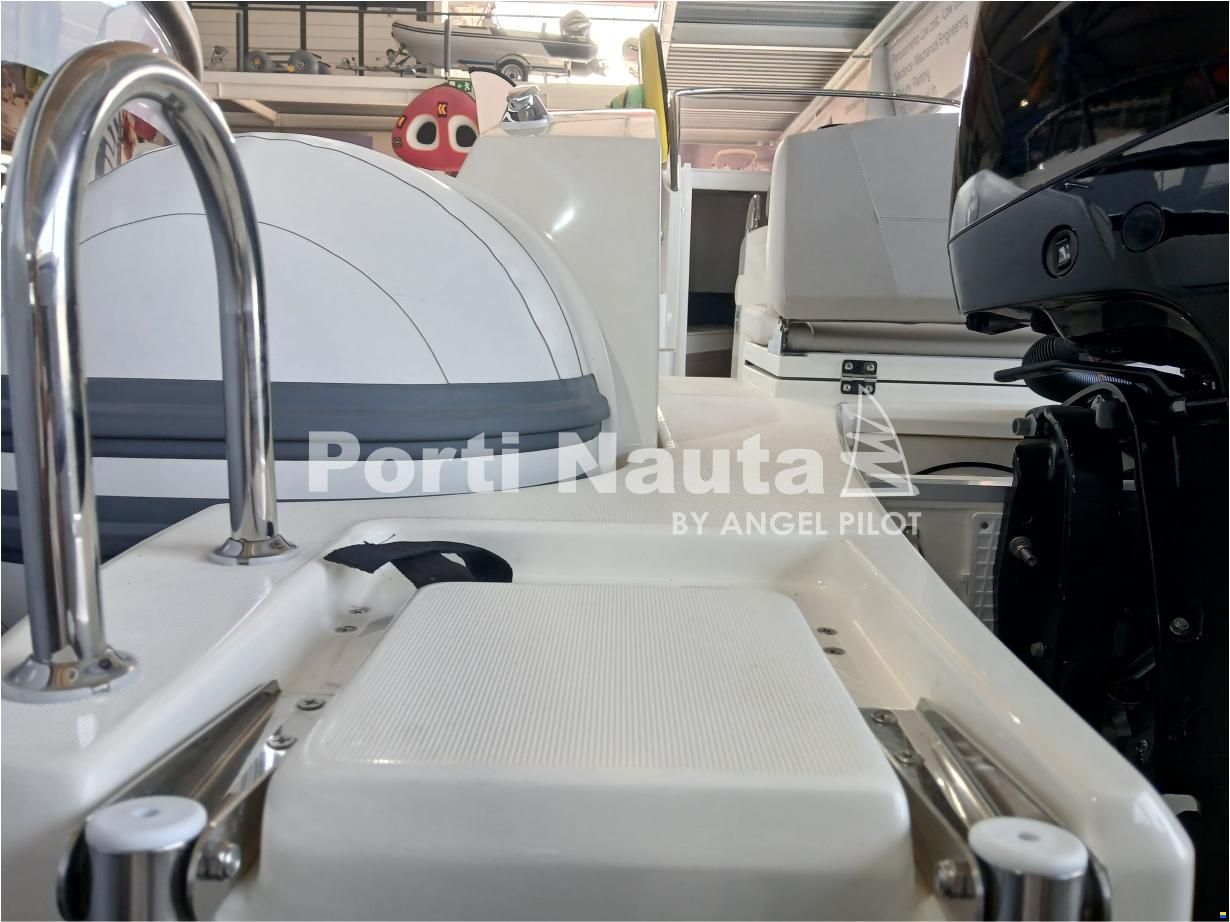 Capelli Tempest 900WA