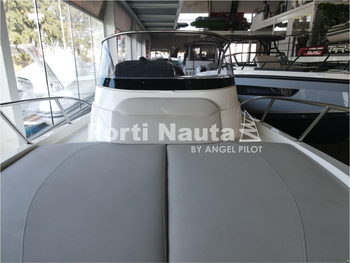Capelli Tempest 900WA