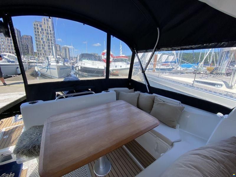 Beneteau Antares 8
