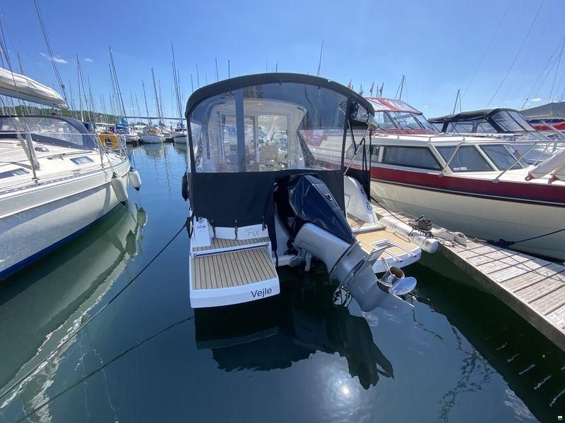 Beneteau Antares 8
