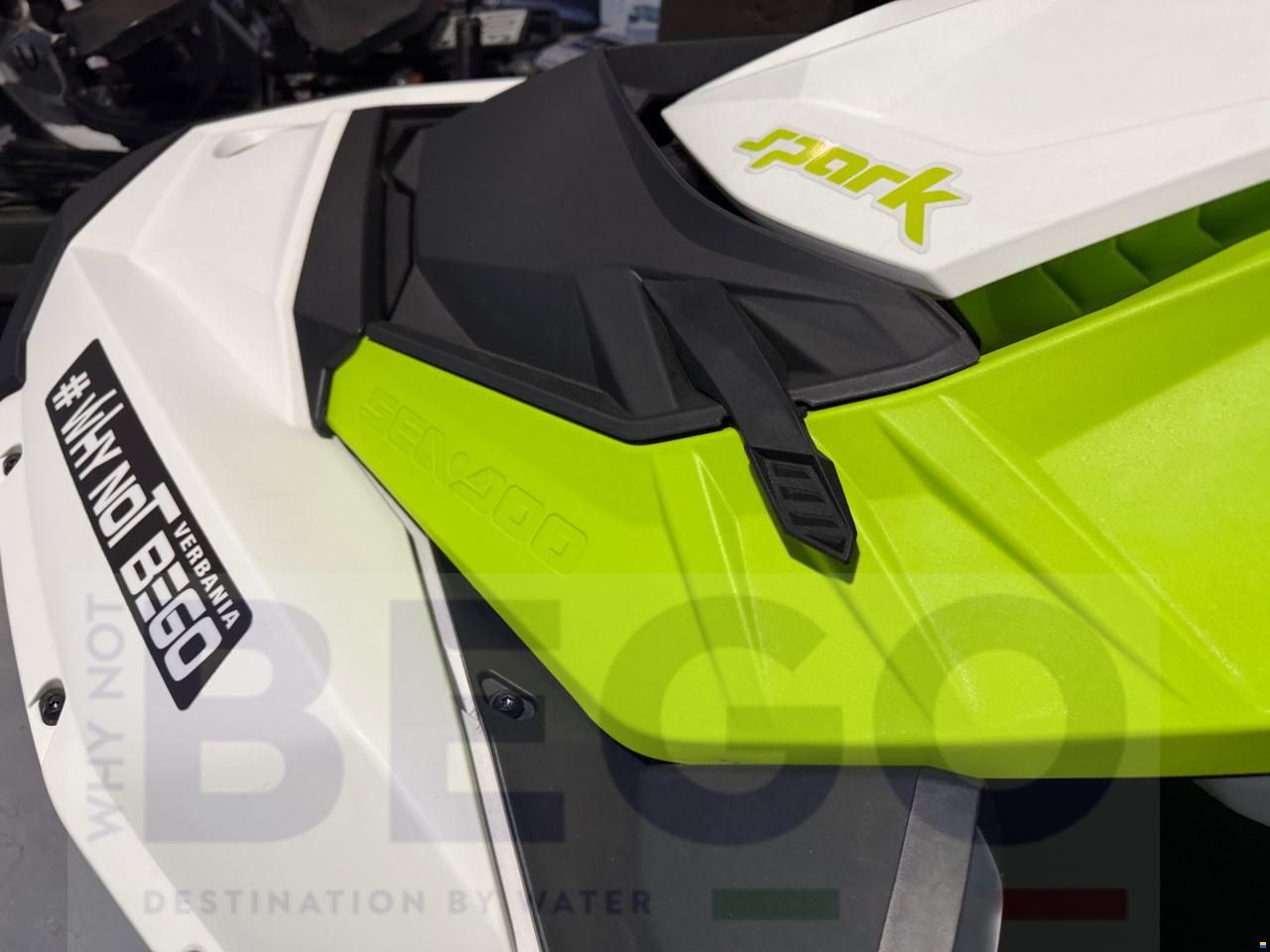 Sea-Doo Sparx 2 UP