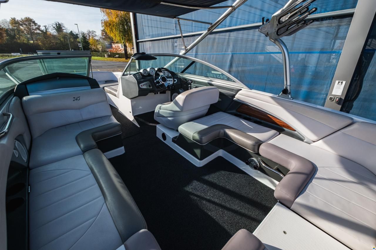 MasterCraft X45 | 2005 | rouge - navy