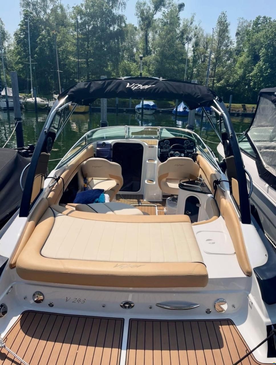 Viper 243