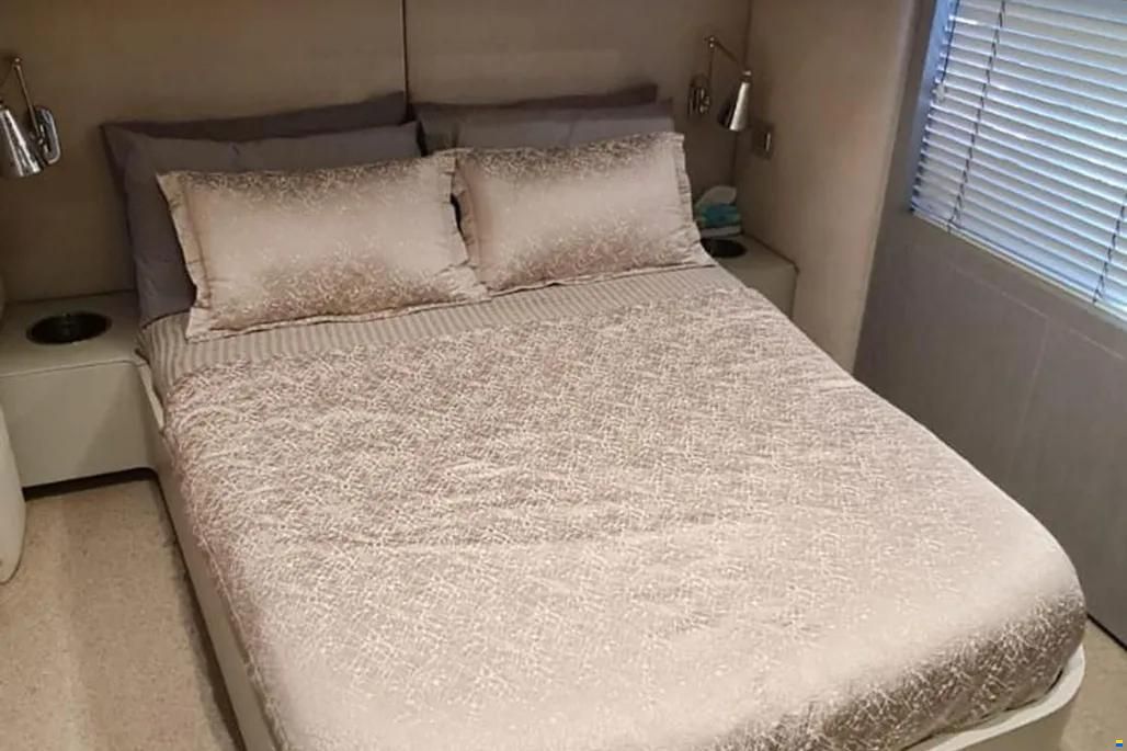 Azimut 80