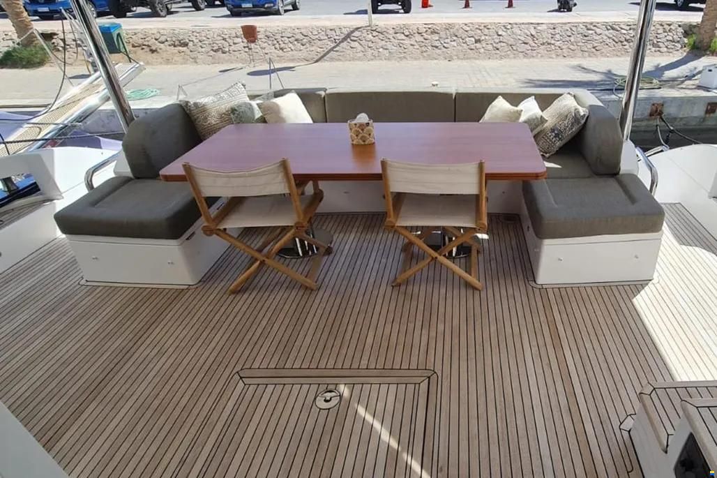 Azimut 80