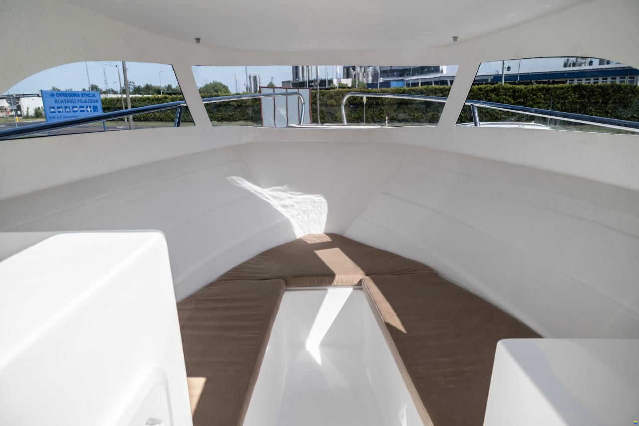 Quercus 600 Cabin
