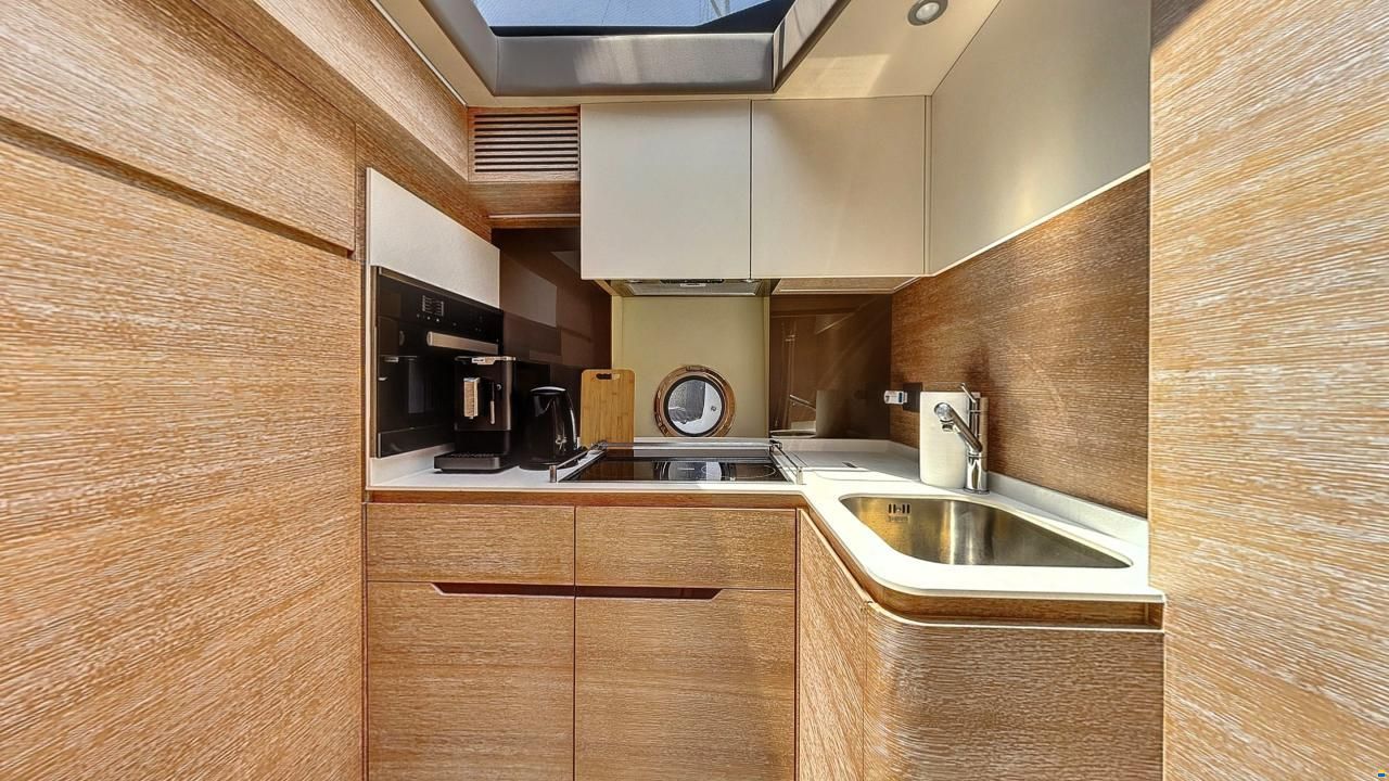 Azimut 50
