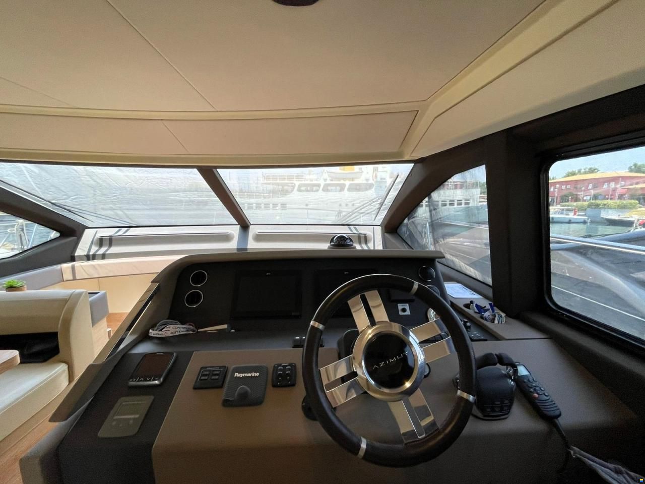Azimut 50