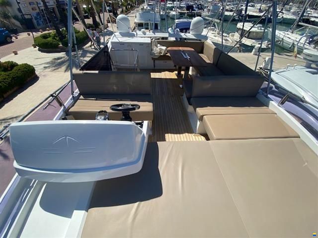 Sealine F530