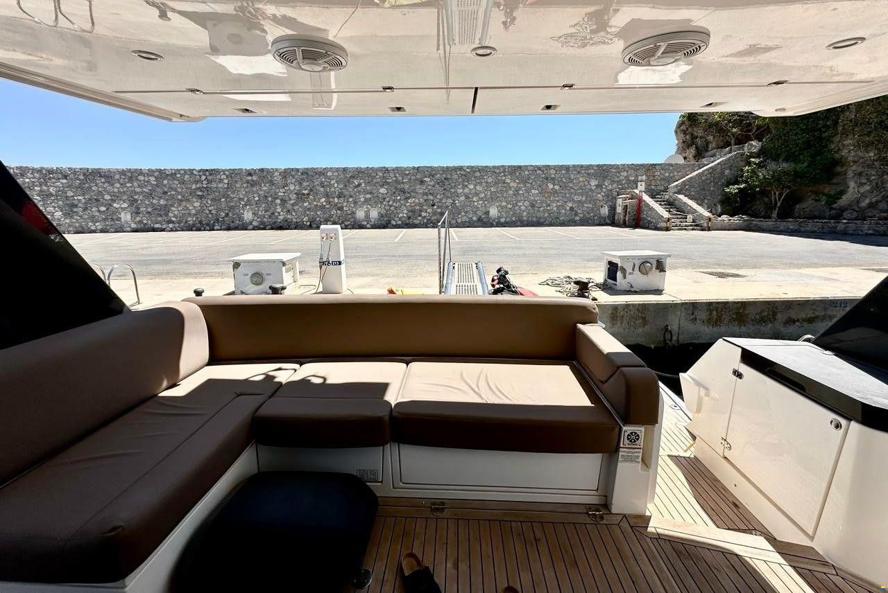 Sealine F450