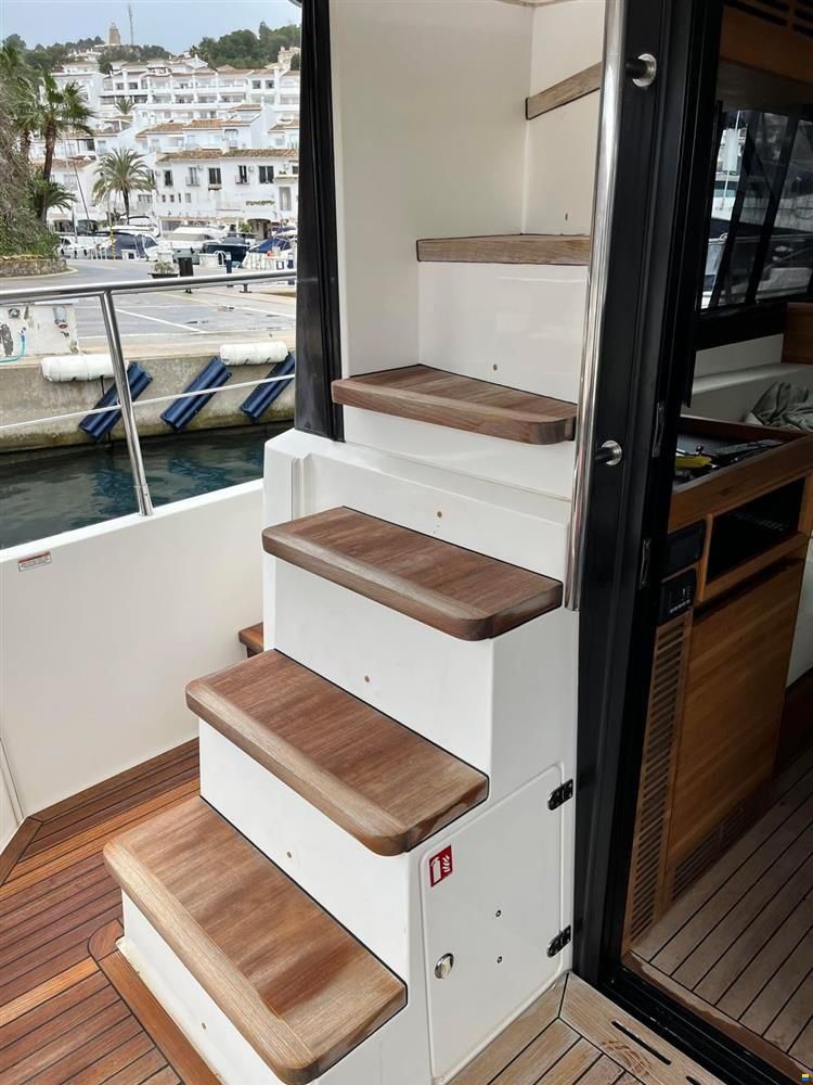 Sealine F450