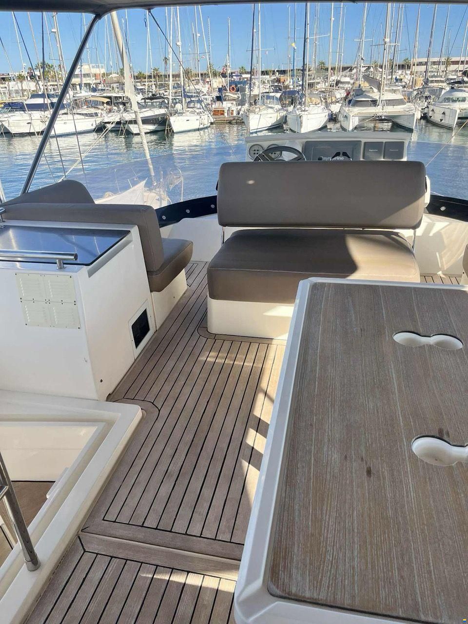 Sealine F450