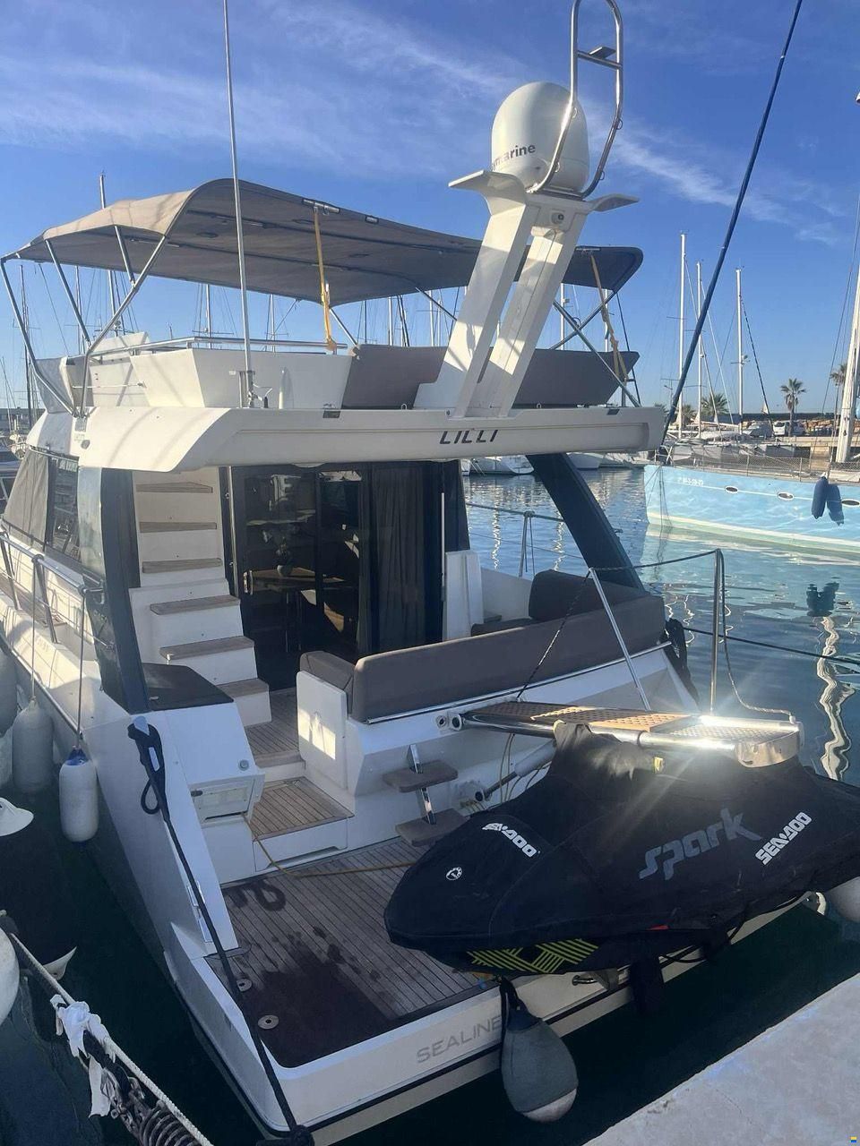 Sealine F450